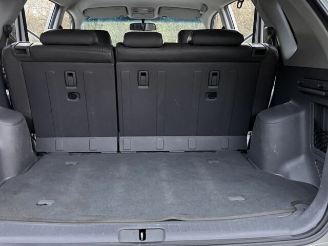 Сірий Хендай Туксон, об'ємом двигуна 2 л та пробігом 187 тис. км за 7650 $, фото 21 на Automoto.ua