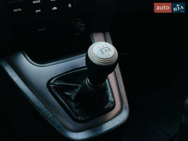 Серый Хендай Туксон, объемом двигателя 2 л и пробегом 182 тыс. км за 7200 $, фото 22 на Automoto.ua