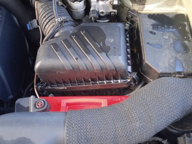 Хендай Туксон 2005 в Староконстантинов на Automoto.ua Серый Хендай Туксон, объемом двигателя 2 л и пробегом 280 тыс. км за 8000 $, фото 2 на Automoto.ua