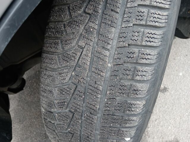 Серый Хендай Туксон, объемом двигателя 2 л и пробегом 267 тыс. км за 7200 $, фото 16 на Automoto.ua