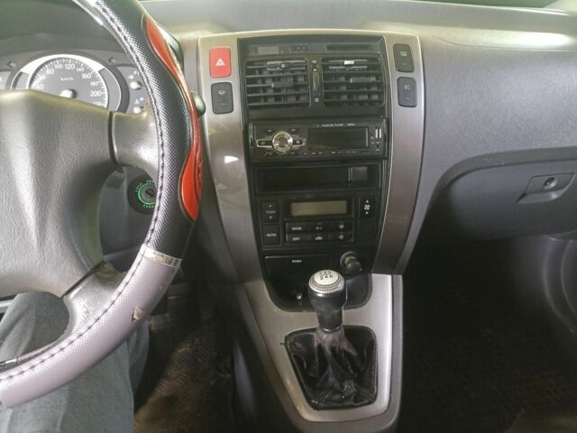 Хендай Туксон 2005 в Тячеве на Automoto.ua Серый Хендай Туксон, объемом двигателя 0 л и пробегом 245 тыс. км за 3700 $, фото 4 на Automoto.ua