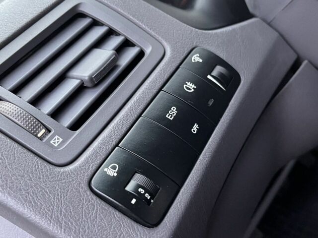 Сірий Хендай Туксон, об'ємом двигуна 2 л та пробігом 187 тис. км за 7650 $, фото 22 на Automoto.ua