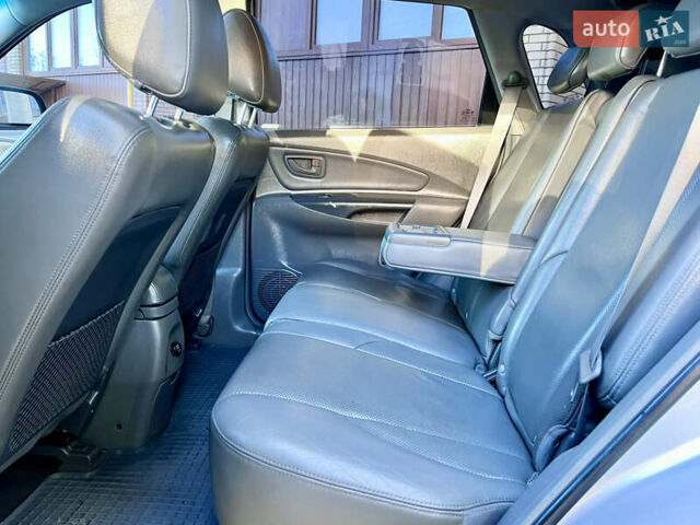 Сірий Хендай Туксон, об'ємом двигуна 2 л та пробігом 215 тис. км за 7350 $, фото 40 на Automoto.ua