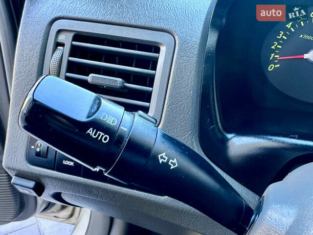 Сірий Хендай Туксон, об'ємом двигуна 2 л та пробігом 215 тис. км за 7350 $, фото 29 на Automoto.ua