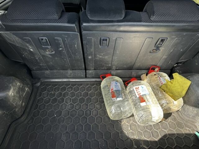 Хендай Туксон 2006 в Краматорске на Automoto.ua Серый Хендай Туксон, объемом двигателя 2 л и пробегом 300 тыс. км за 3500 $, фото 8 на Automoto.ua