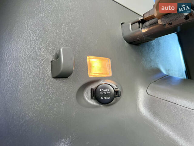 Сірий Хендай Туксон, об'ємом двигуна 2 л та пробігом 215 тис. км за 7350 $, фото 71 на Automoto.ua