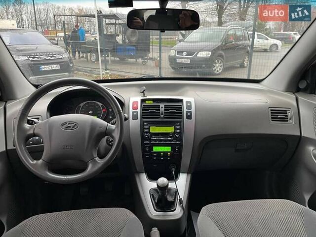 Серый Хендай Туксон, объемом двигателя 2 л и пробегом 108 тыс. км за 9200 $, фото 14 на Automoto.ua
