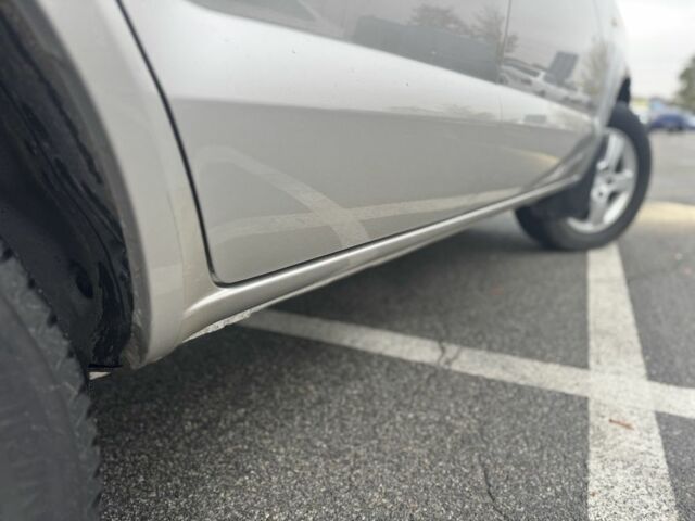 Серый Хендай Туксон, объемом двигателя 2 л и пробегом 176 тыс. км за 7300 $, фото 4 на Automoto.ua