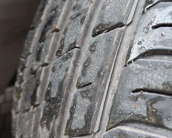 Серый Хендай Туксон, объемом двигателя 1.99 л и пробегом 178 тыс. км за 6700 $, фото 17 на Automoto.ua