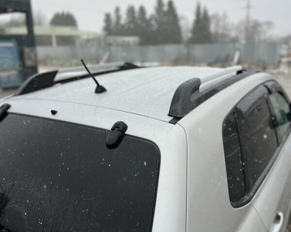 Сірий Хендай Туксон, об'ємом двигуна 1.99 л та пробігом 252 тис. км за 6700 $, фото 30 на Automoto.ua