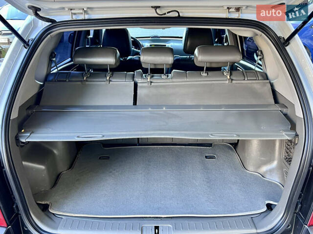 Сірий Хендай Туксон, об'ємом двигуна 2 л та пробігом 215 тис. км за 7350 $, фото 69 на Automoto.ua