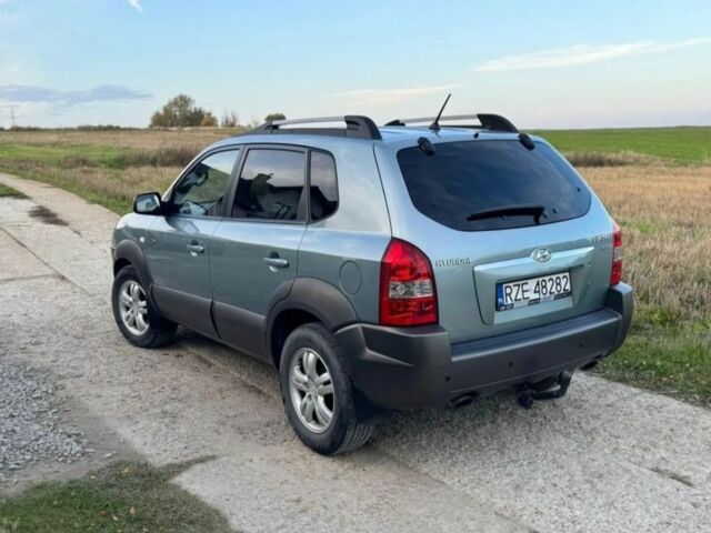 Хендай Туксон 2006 у Фастове на Automoto.ua Сірий Хендай Туксон, об'ємом двигуна 1.9 л та пробігом 311 тис. км за 2000 $, фото 2 на Automoto.ua