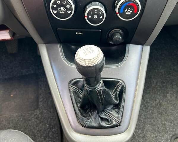 Серый Хендай Туксон, объемом двигателя 1.98 л и пробегом 210 тыс. км за 7100 $, фото 19 на Automoto.ua