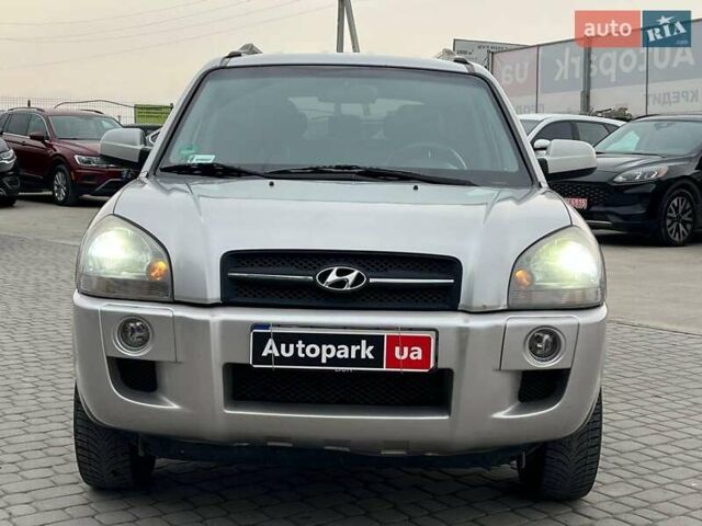 Серый Хендай Туксон, объемом двигателя 2 л и пробегом 263 тыс. км за 7440 $, фото 12 на Automoto.ua