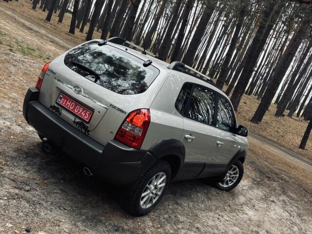 Хендай Туксон 2006 в Харькове на Automoto.ua Серый Хендай Туксон, объемом двигателя 2 л и пробегом 186 тыс. км за 8000 $, фото 7 на Automoto.ua