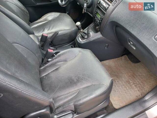 Серый Хендай Туксон, объемом двигателя 2 л и пробегом 224 тыс. км за 6900 $, фото 14 на Automoto.ua