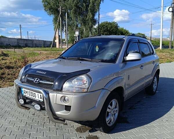 Сірий Хендай Туксон, об'ємом двигуна 1.98 л та пробігом 224 тис. км за 6700 $, фото 16 на Automoto.ua
