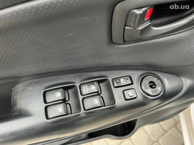 Сірий Хендай Туксон, об'ємом двигуна 2 л та пробігом 263 тис. км за 7440 $, фото 15 на Automoto.ua