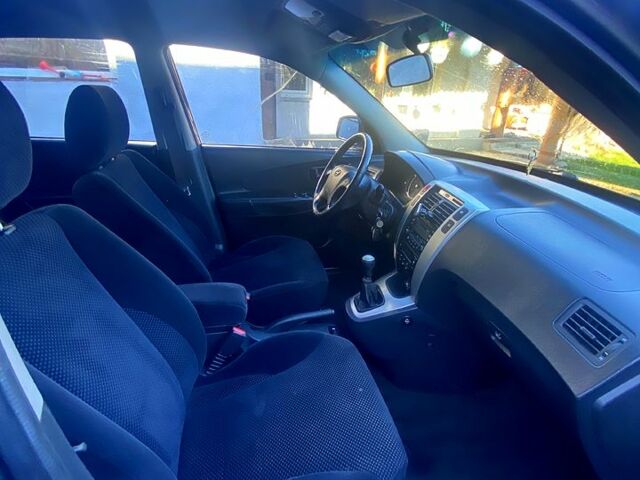 Сірий Хендай Туксон, об'ємом двигуна 2 л та пробігом 0 тис. км за 6400 $, фото 2 на Automoto.ua
