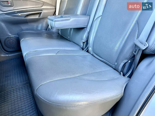 Сірий Хендай Туксон, об'ємом двигуна 2 л та пробігом 215 тис. км за 7350 $, фото 41 на Automoto.ua