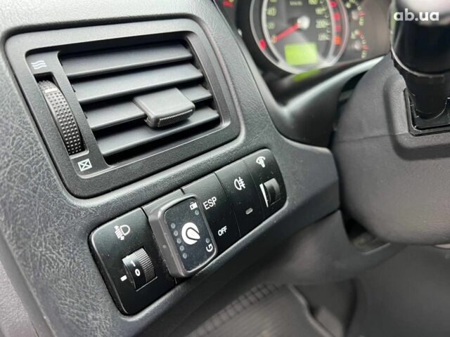 Сірий Хендай Туксон, об'ємом двигуна 2 л та пробігом 263 тис. км за 7440 $, фото 19 на Automoto.ua