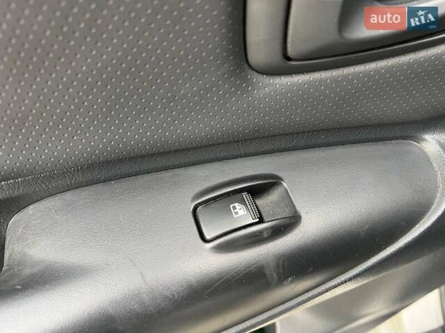 Серый Хендай Туксон, объемом двигателя 2 л и пробегом 263 тыс. км за 7440 $, фото 31 на Automoto.ua