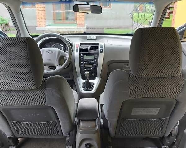 Сірий Хендай Туксон, об'ємом двигуна 1.99 л та пробігом 223 тис. км за 7500 $, фото 19 на Automoto.ua