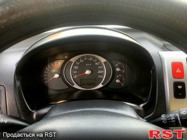 Серый Хендай Туксон, объемом двигателя 2 л и пробегом 215 тыс. км за 7500 $, фото 8 на Automoto.ua