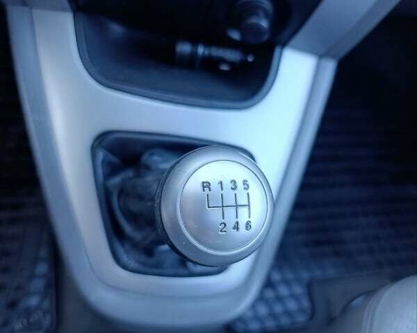 Серый Хендай Туксон, объемом двигателя 1.99 л и пробегом 222 тыс. км за 7800 $, фото 18 на Automoto.ua