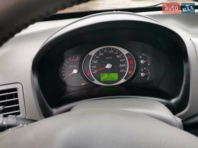 Сірий Хендай Туксон, об'ємом двигуна 1.98 л та пробігом 160 тис. км за 8000 $, фото 13 на Automoto.ua
