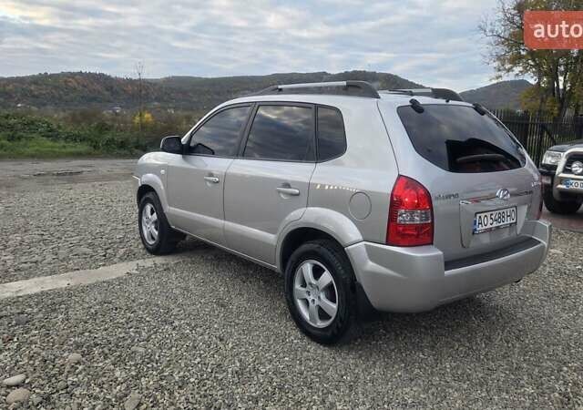 Хендай Туксон 2006 в Тячеве на Automoto.ua Серый Хендай Туксон, объемом двигателя 1.98 л и пробегом 192 тыс. км за 6950 $, фото 5 на Automoto.ua