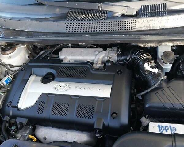 Хендай Туксон 2006 в Бродах на Automoto.ua Серый Хендай Туксон, объемом двигателя 1.98 л и пробегом 215 тыс. км за 6300 $, фото 4 на Automoto.ua