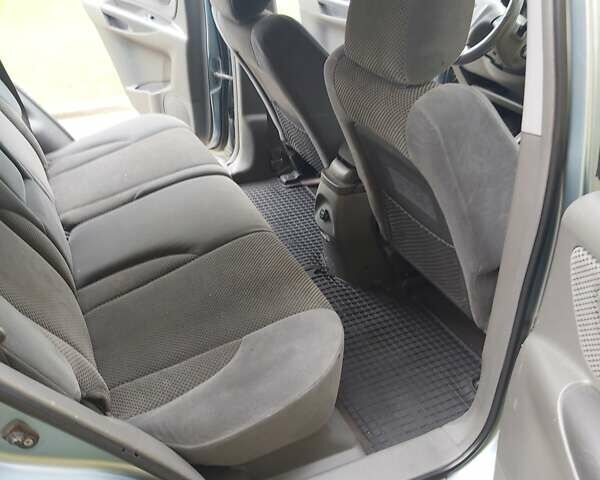 Сірий Хендай Туксон, об'ємом двигуна 1.99 л та пробігом 223 тис. км за 7500 $, фото 21 на Automoto.ua