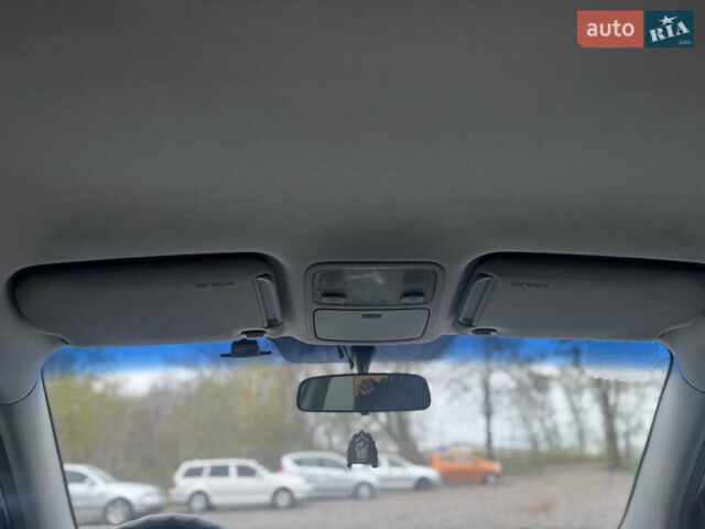 Серый Хендай Туксон, объемом двигателя 1.98 л и пробегом 241 тыс. км за 7000 $, фото 52 на Automoto.ua