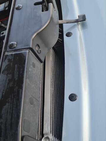 Сірий Хендай Туксон, об'ємом двигуна 1.99 л та пробігом 190 тис. км за 9600 $, фото 8 на Automoto.ua