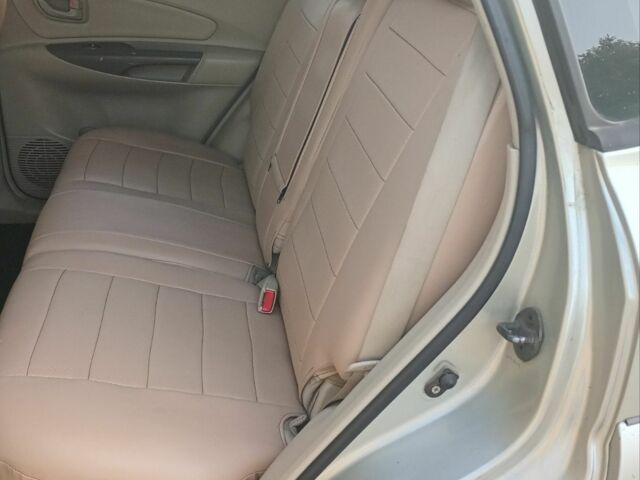 Сірий Хендай Туксон, об'ємом двигуна 2 л та пробігом 270 тис. км за 7000 $, фото 13 на Automoto.ua