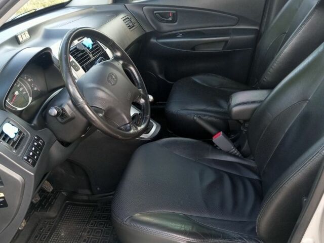 Хендай Туксон 2006 в Житомире на Automoto.ua Серый Хендай Туксон, объемом двигателя 2 л и пробегом 293 тыс. км за 7800 $, фото 6 на Automoto.ua