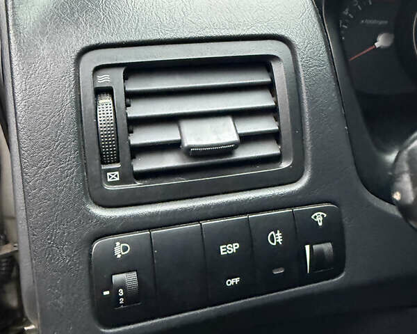 Серый Хендай Туксон, объемом двигателя 1.98 л и пробегом 193 тыс. км за 6500 $, фото 32 на Automoto.ua