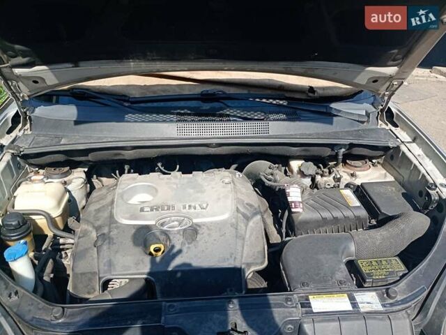 Сірий Хендай Туксон, об'ємом двигуна 1.99 л та пробігом 252 тис. км за 7000 $, фото 17 на Automoto.ua