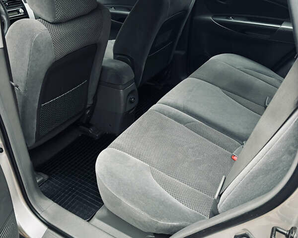 Сірий Хендай Туксон, об'ємом двигуна 1.98 л та пробігом 186 тис. км за 8200 $, фото 45 на Automoto.ua