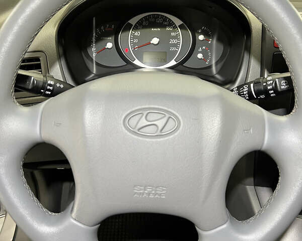 Хендай Туксон 2007 в Полтаве на Automoto.ua Серый Хендай Туксон, объемом двигателя 1.98 л и пробегом 190 тыс. км за 8300 $, фото 15 на Automoto.ua