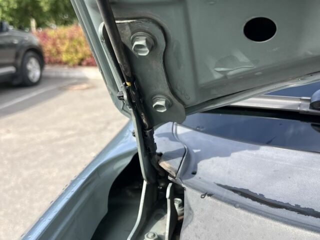 Сірий Хендай Туксон, об'ємом двигуна 2 л та пробігом 170 тис. км за 8700 $, фото 17 на Automoto.ua