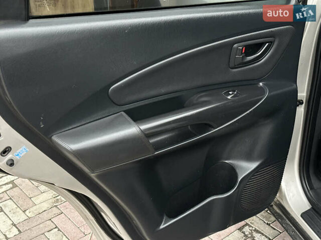 Серый Хендай Туксон, объемом двигателя 2 л и пробегом 232 тыс. км за 7200 $, фото 20 на Automoto.ua