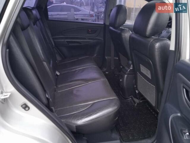 Сірий Хендай Туксон, об'ємом двигуна 1.98 л та пробігом 157 тис. км за 7800 $, фото 28 на Automoto.ua