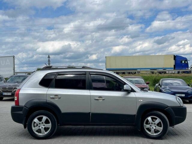 Хендай Туксон 2007 в Львове на Automoto.ua Серый Хендай Туксон, объемом двигателя 2 л и пробегом 255 тыс. км за 6590 $, фото 10 на Automoto.ua