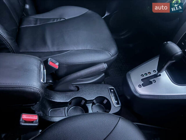 Хендай Туксон 2007 у Хмельницькому на Automoto.ua Сірий Хендай Туксон, об'ємом двигуна 1.98 л та пробігом 216 тис. км за 7900 $, фото 45 на Automoto.ua