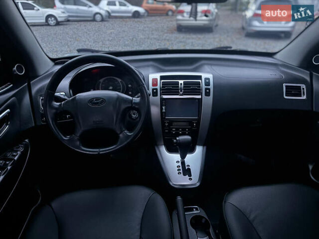 Хендай Туксон 2007 у Хмельницькому на Automoto.ua Сірий Хендай Туксон, об'ємом двигуна 1.98 л та пробігом 216 тис. км за 7900 $, фото 43 на Automoto.ua