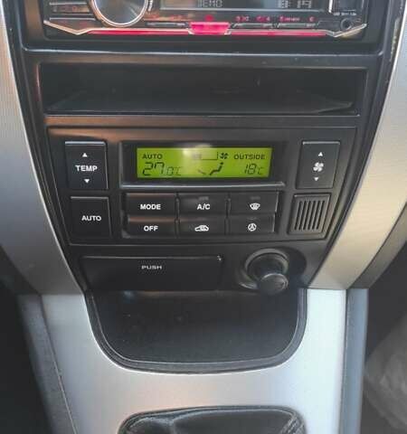 Серый Хендай Туксон, объемом двигателя 2 л и пробегом 185 тыс. км за 7999 $, фото 41 на Automoto.ua