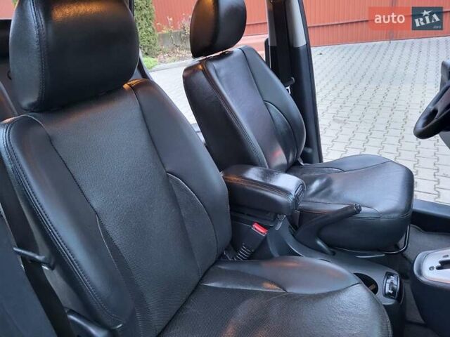 Серый Хендай Туксон, объемом двигателя 2 л и пробегом 240 тыс. км за 8300 $, фото 108 на Automoto.ua