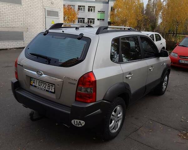 Сірий Хендай Туксон, об'ємом двигуна 2 л та пробігом 182 тис. км за 8800 $, фото 9 на Automoto.ua